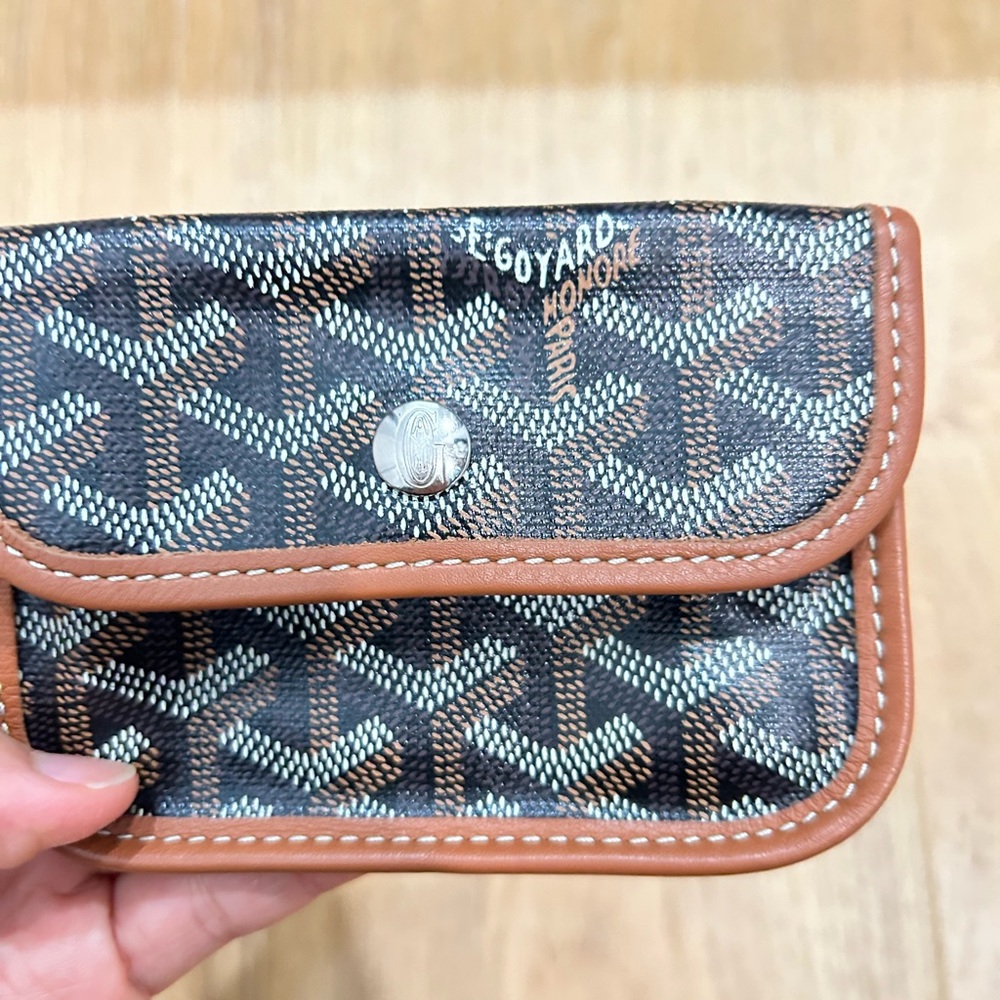 Goyard pouch